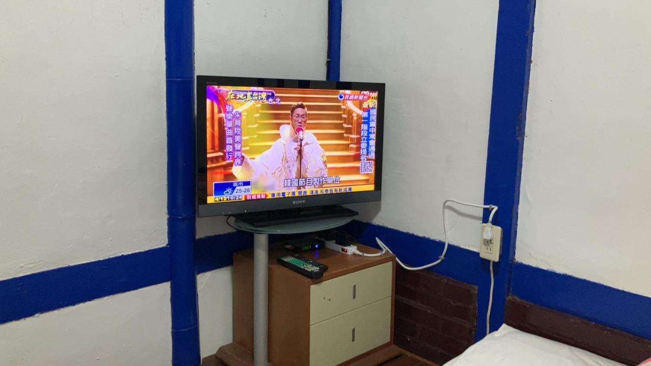 老老街 誠君民宿 Фенчиху Екстериор снимка